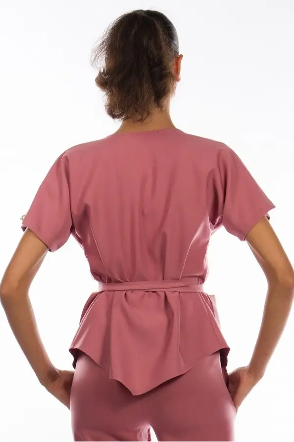 Bluza medicala petrecuta roz