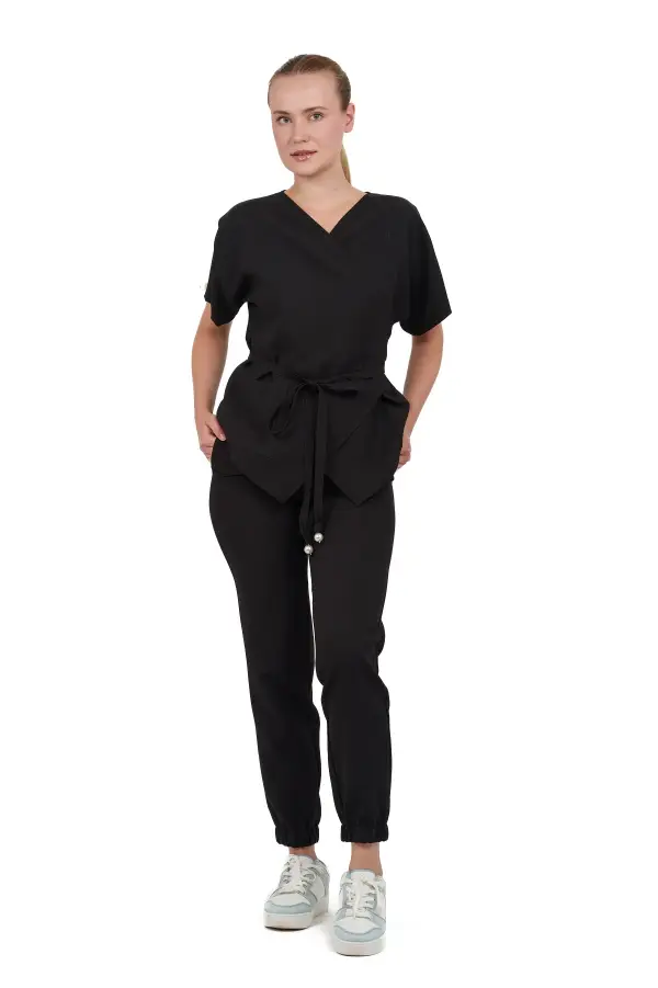 Costum medical dama, bluza petrecuta-pantaloni, negru